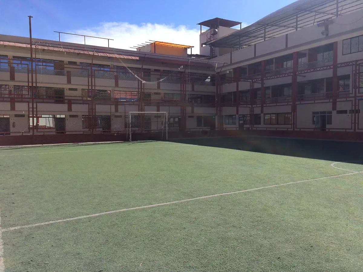 Hotel El Vuelo Del Condor Tarma 3*,